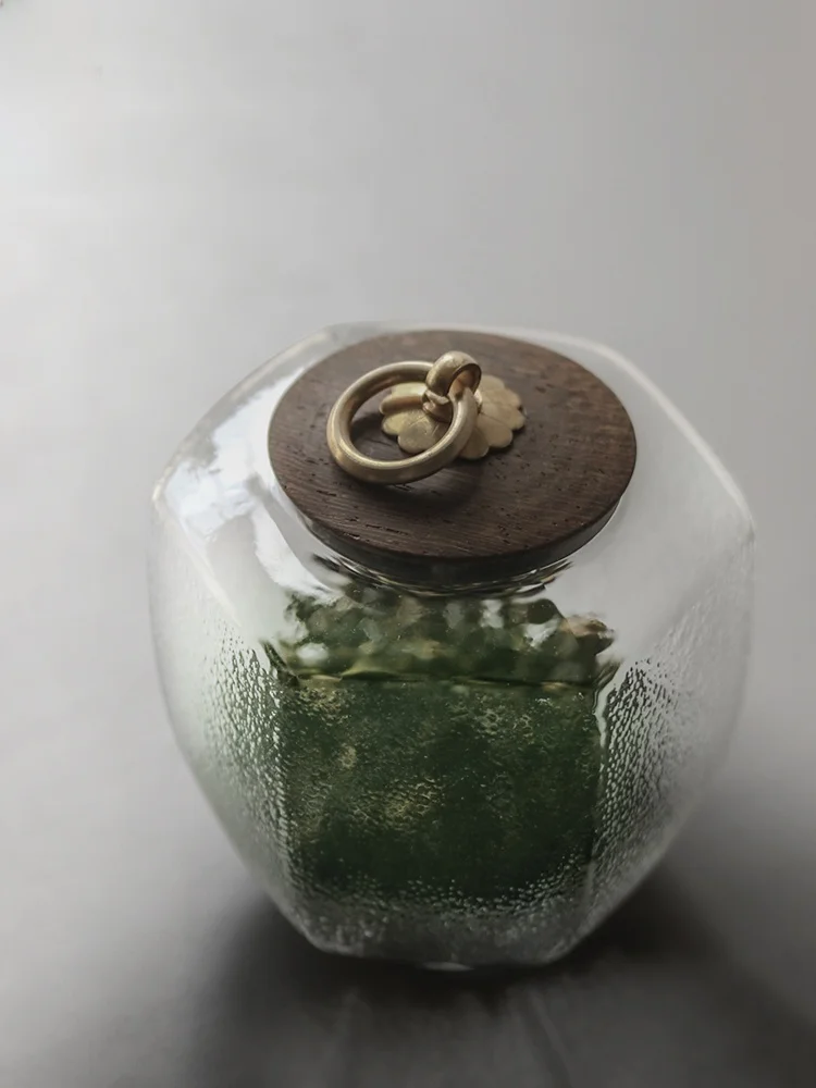Japanese Style Hammered Glass Tea Leaf Storage Canister Sealed Tea Warehouse Wood Cover Home Use Gongfu Tea Set Storage Jar
Japanese Style Hammered Glass Tea Leaf Storage Canister Sealed Tea Warehouse Wood Cover Home Use Gongfu Tea Set Storage Jar