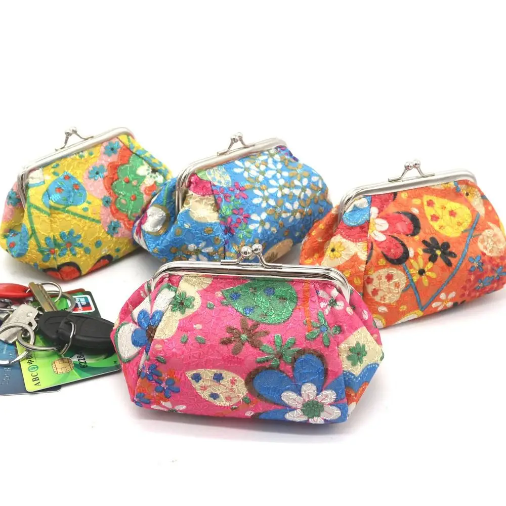 Mini Embroidered Coin Purse Women Metal Buckle Cute Small Floral Pattern Wallet Headset Storage Bag Cosmetic Bag Card Holder
Mini Embroidered Coin Purse Women Metal Buckle Cute Small Floral Pattern Wallet Headset Storage Bag Cosmetic Bag Card Holder