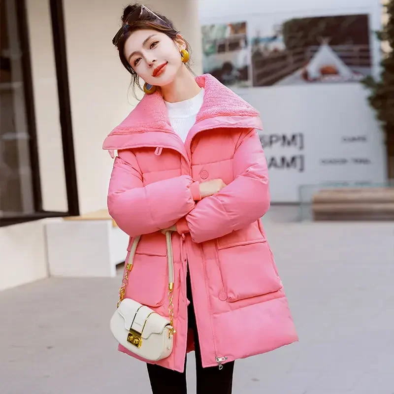 Quilted Jacket Medium Length Padded Blouson Women's Cotton Coat Lined Fashion 2024 High Quality Lady Parka Luxury Great Elegant
Quilted Jacket Medium Length Padded Blouson Women's Cotton Coat Lined Fashion 2024 High Quality Lady Parka Luxury Great Elegant