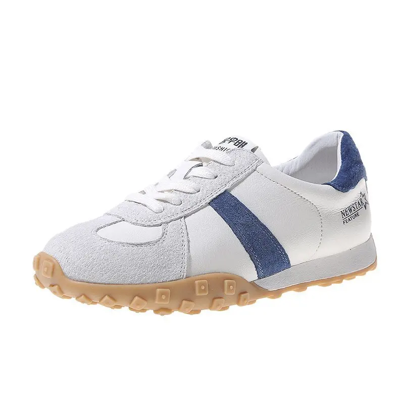 Women Soft Leather Shoes Comfortable Breathable Casual Sneaker 2025 Korean New Lace Up Non-slip Flat Sports Shoes Running Shoes
Women Soft Leather Shoes Comfortable Breathable Casual Sneaker 2025 Korean New Lace Up Non-slip Flat Sports Shoes Running Shoes