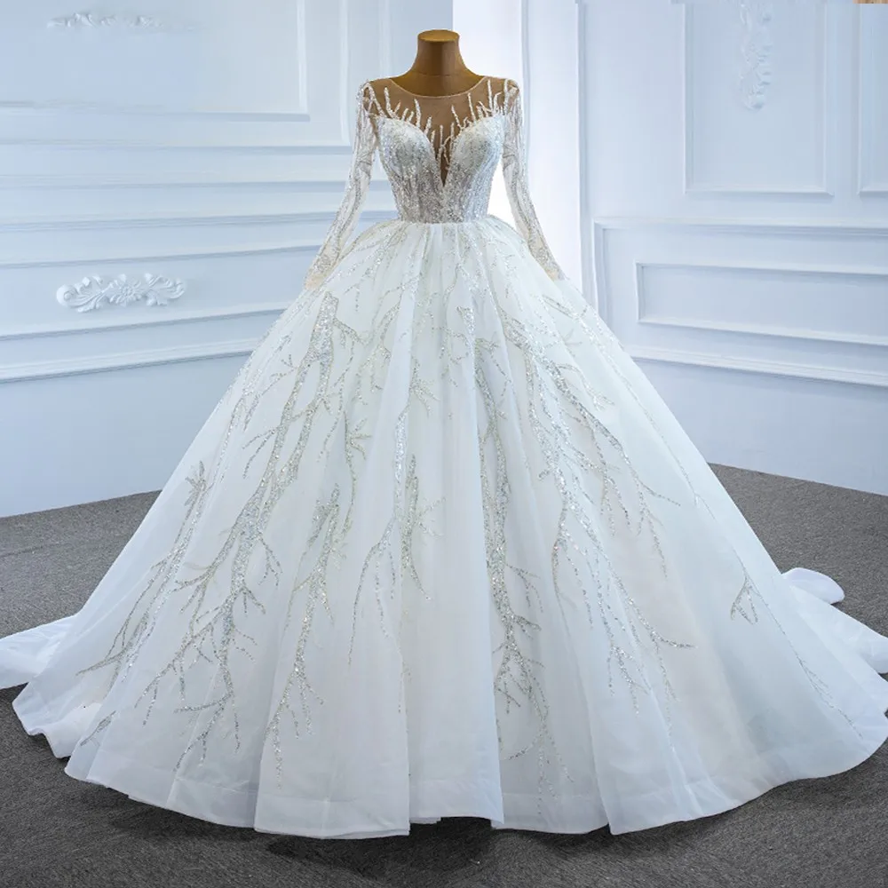 New Arrival A Line Wedding Dress 2025 Bride Bridal Gown Sheer Neck Sequined Appliques Arabic Dubai Custom Made Gala
New Arrival A Line Wedding Dress 2025 Bride Bridal Gown Sheer Neck Sequined Appliques Arabic Dubai Custom Made Gala