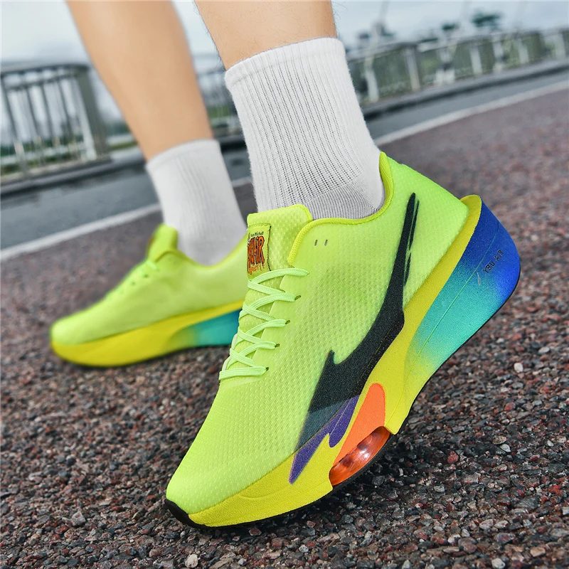 Мужские легкие кроссовки для бега, дышащие низкие кроссовки, мягкая подошва, поддержка свода стопы, противоскользящая текстура, трикотажная ткань
Мужские легкие кроссовки для бега, дышащие низкие кроссовки, мягкая подошва, поддержка свода стопы, противоскользящая текстура, трикотажная ткань