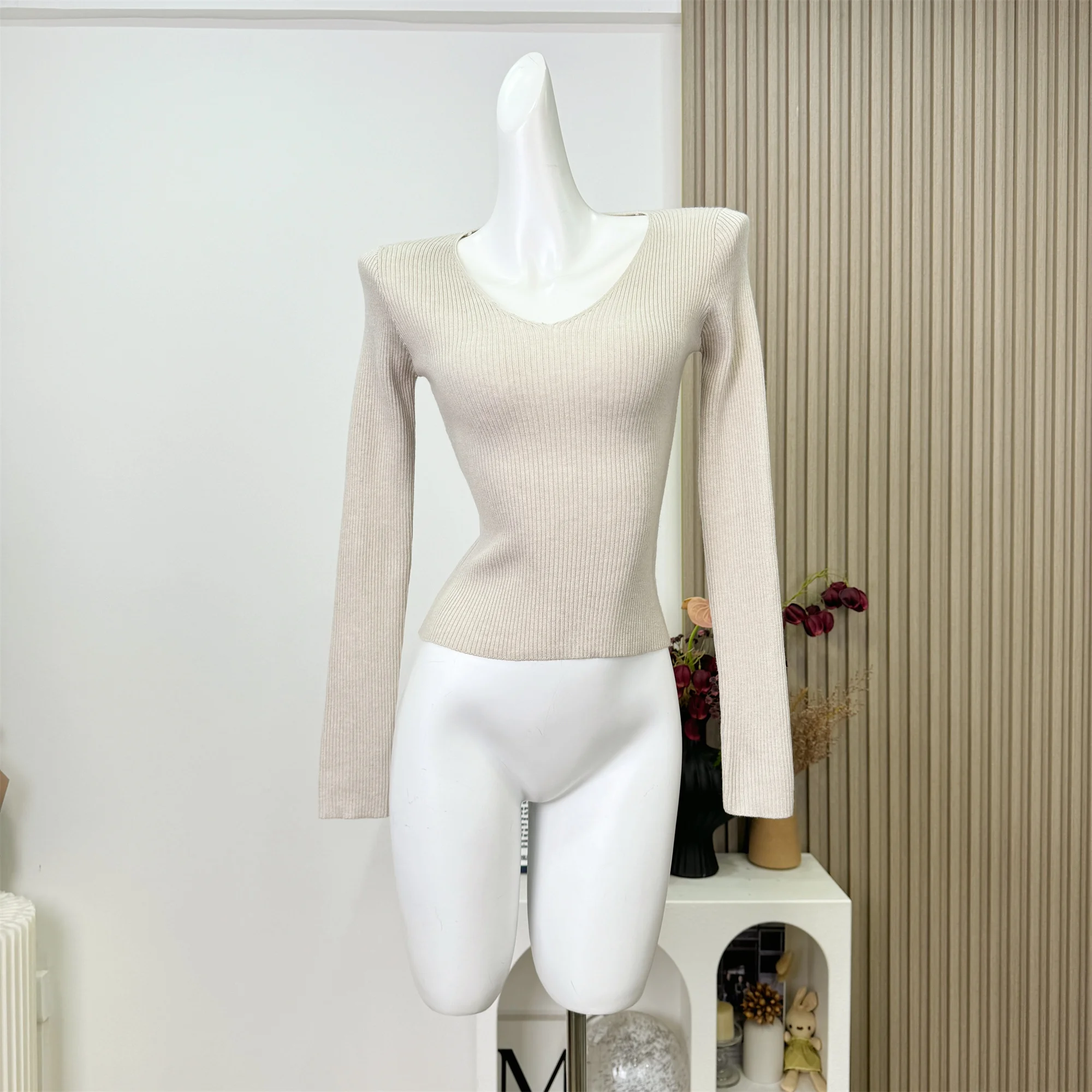 Wool V-neck Knitted Top Pullover Women V-neck Pullover Knitwear Korean Style Women's Clothing Y2k Japanese 2000s Y2K Top Tops
Wool V-neck Knitted Top Pullover Women V-neck Pullover Knitwear Korean Style Women's Clothing Y2k Japanese 2000s Y2K Top Tops