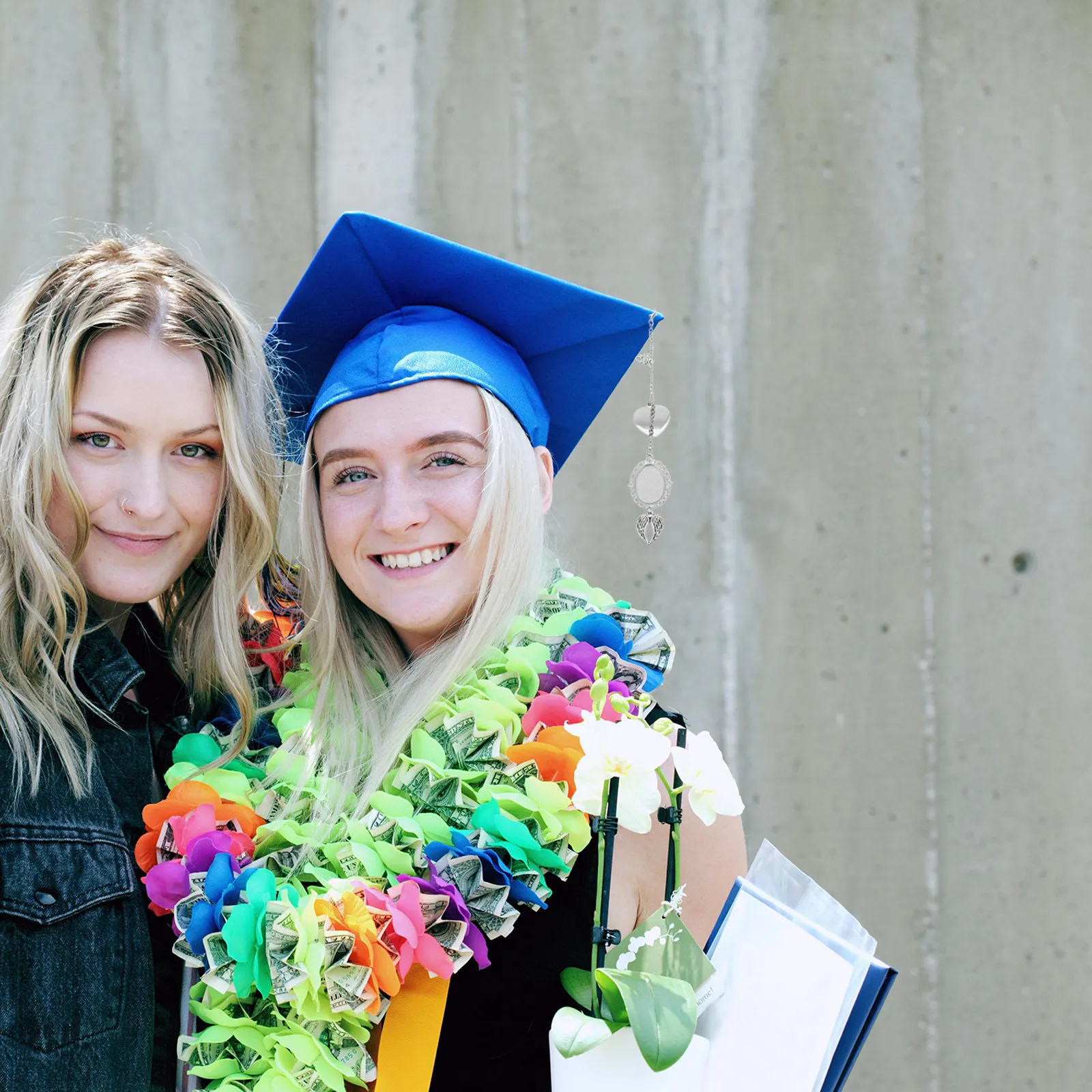 Подвеска-рамка из сплава для фото выпускной шапочки, памятный сувенир выпускников 2025 года, с кисточкой для выпускной церемонии
Подвеска-рамка из сплава для фото выпускной шапочки, памятный сувенир выпускников 2025 года, с кисточкой для выпускной церемонии