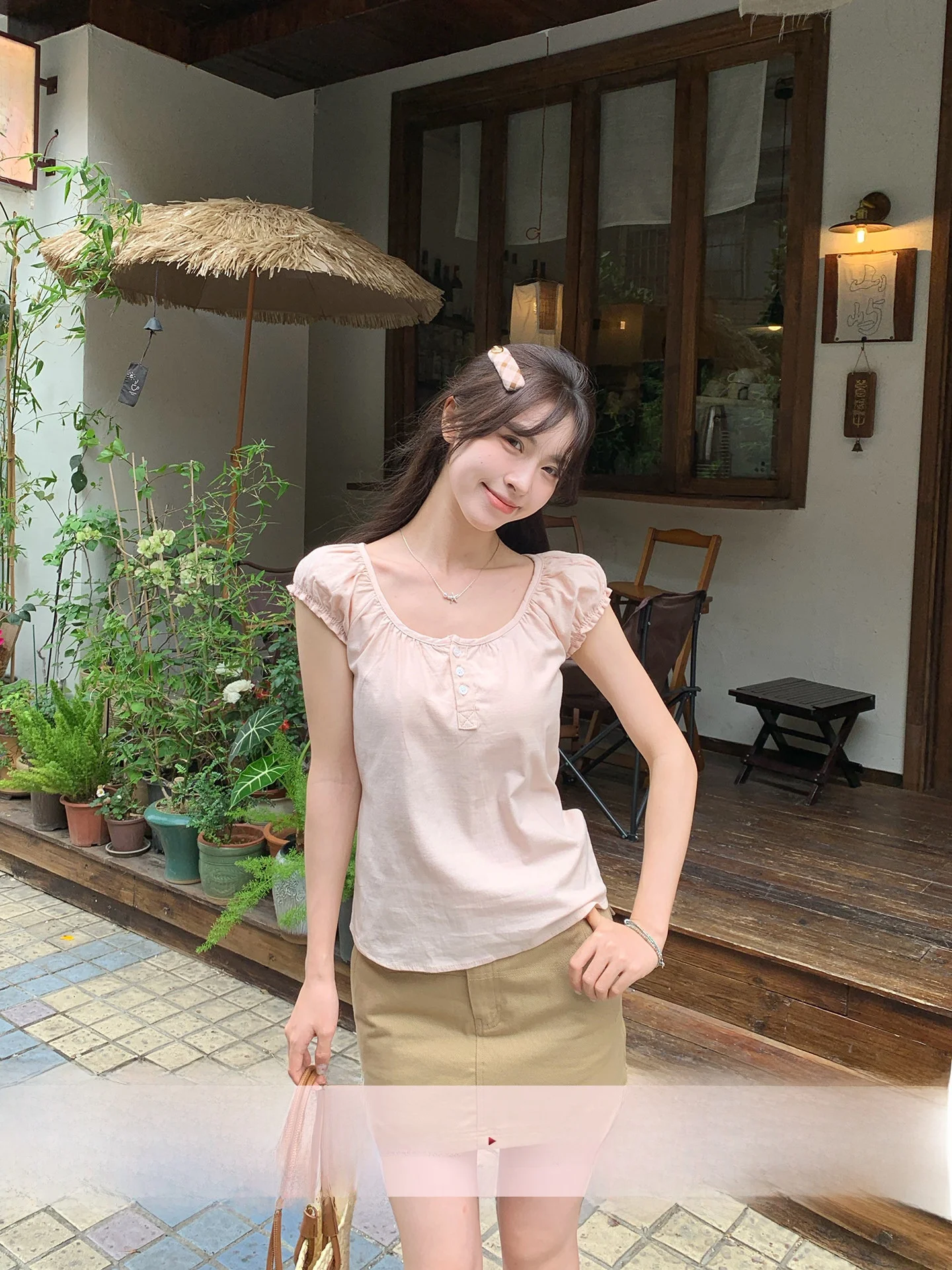 Morning Bloom Pink Bubble Sleeve Short Sleeve Shirt T-Shirt Women Summer Sweet Korean Style Square Collar Top Comfortable Sof...
Morning Bloom Pink Bubble Sleeve Short Sleeve Shirt T-Shirt Women Summer Sweet Korean Style Square Collar Top Comfortable Sof...