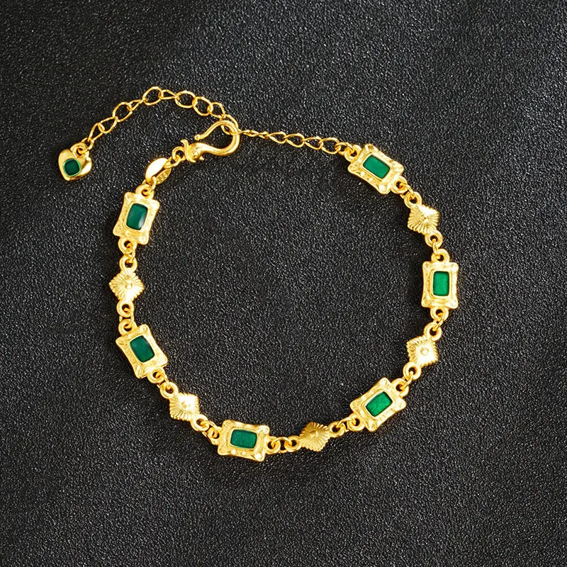 14K gold-plated retro square emerald titanium steel women's bracelet, adjustable heart-shaped pendant, daily jewelry gift
14K gold-plated retro square emerald titanium steel women's bracelet, adjustable heart-shaped pendant, daily jewelry gift