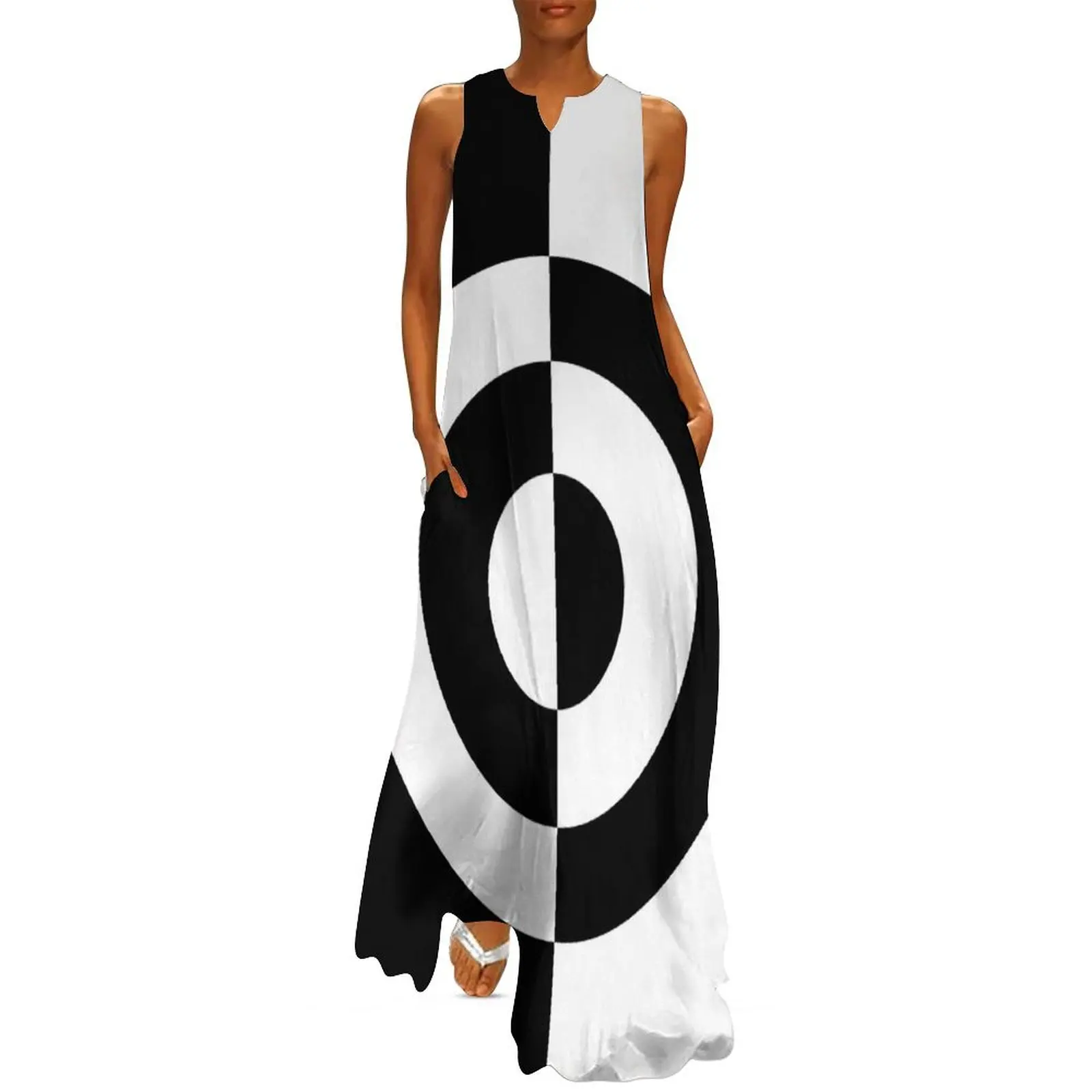 Mod Target - Black & White Retro Invert Long Dress dresses summer womens dress dresses for prom dress korean style
Mod Target - Black & White Retro Invert Long Dress dresses summer womens dress dresses for prom dress korean style
