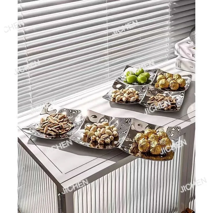 Nordic light luxury home style design three fruit plates fruit and vegetable storage environmentally friendly dried fruit combin
Nordic light luxury home style design three fruit plates fruit and vegetable storage environmentally friendly dried fruit combin