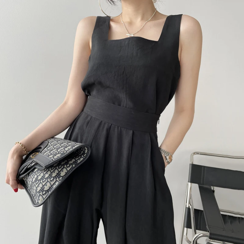 Chic Loose Fit off oulder Vest Top with Pleated Wide Leg Casual Pants High Waist Design Bone Exposure Square Collar Set
Chic Loose Fit off oulder Vest Top with Pleated Wide Leg Casual Pants High Waist Design Bone Exposure Square Collar Set