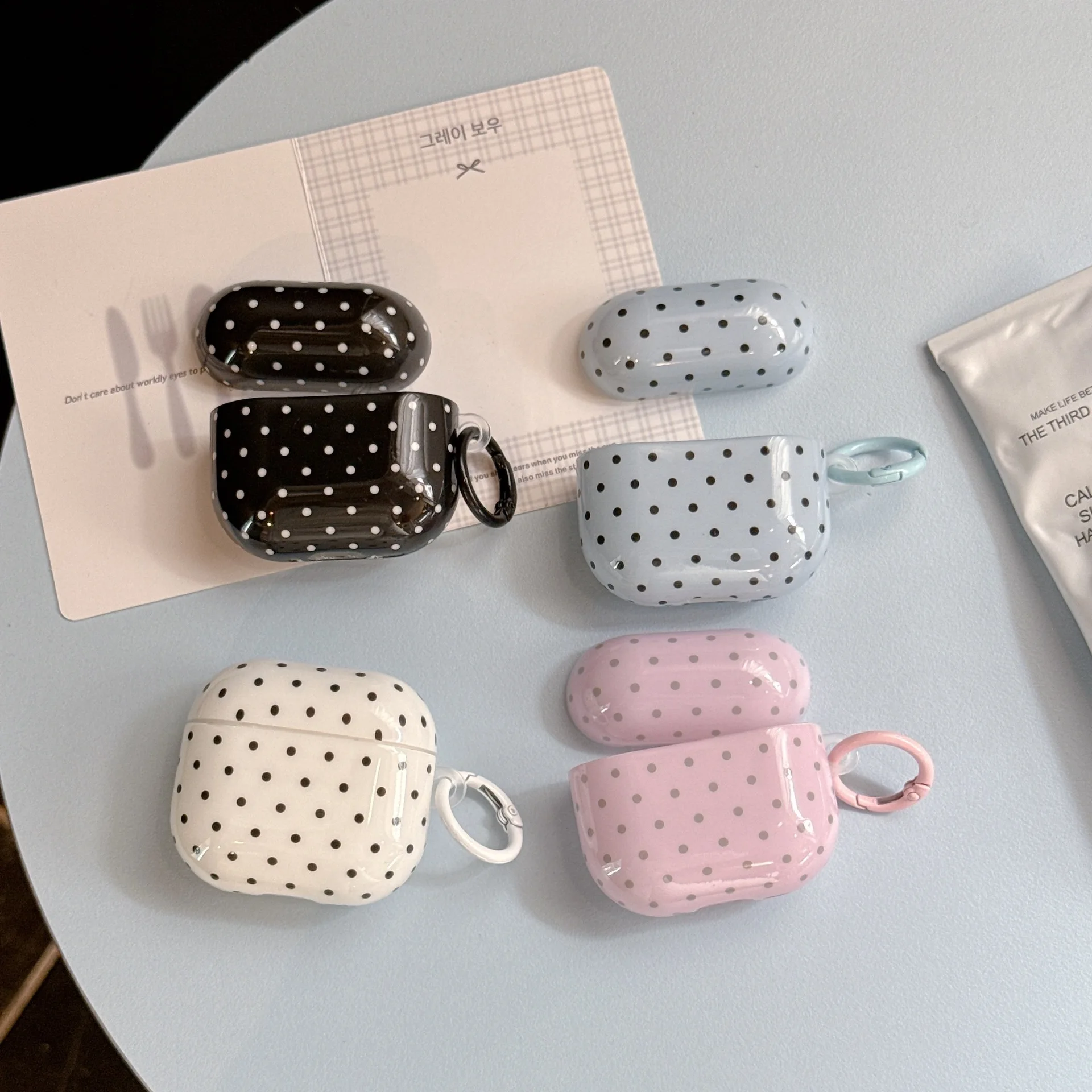 Multi-color polka dot simple for Apple AirpodsPro3 Bluetooth headset 3rd generation protective cover soft case ear
Multi-color polka dot simple for Apple AirpodsPro3 Bluetooth headset 3rd generation protective cover soft case ear