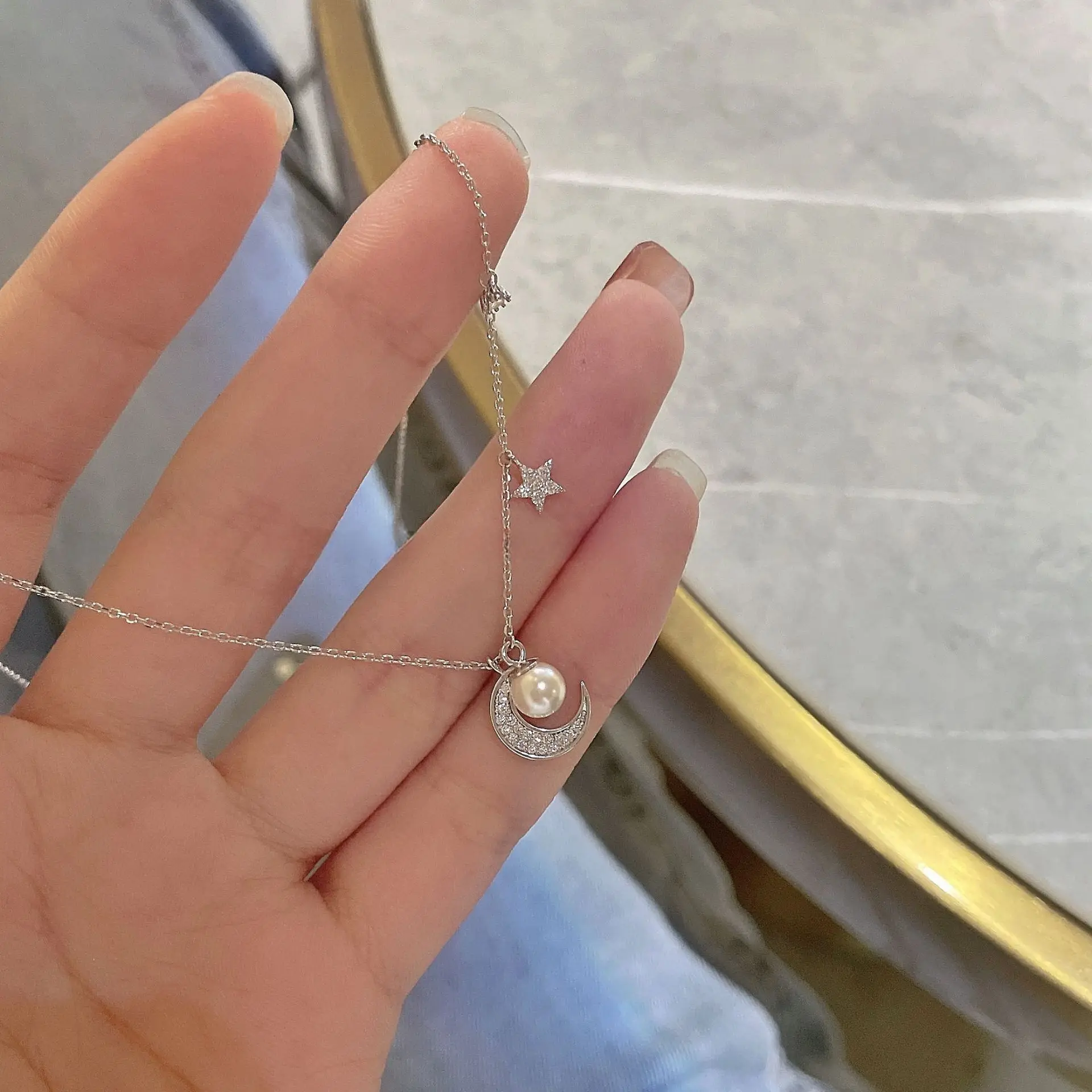 CCFJOYAS стерлингового серебра 925 пробы жемчуг луна звезда ожерелье для женщин романтическая INS цепочка на ключицы подруги ювелирные изделия подарок
CCFJOYAS стерлингового серебра 925 пробы жемчуг луна звезда ожерелье для женщин романтическая INS цепочка на ключицы подруги ювелирные изделия подарок
