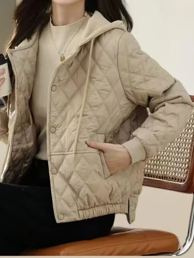 New in Short Cotton Jacket Women Coats Hooded Outwear Loose Woman Clothes Jackets Tie Splicing Lightweight Cotton-padded Jacket
New in Short Cotton Jacket Women Coats Hooded Outwear Loose Woman Clothes Jackets Tie Splicing Lightweight Cotton-padded Jacket