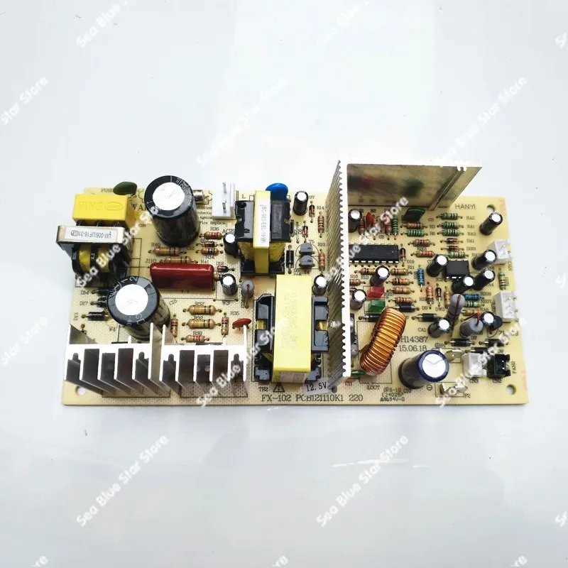 Плата питания винного шкафа, электронная схема холодильника с постоянной температурой, основная плата FX-101L, холодильный шкаф 70 Вт
Плата питания винного шкафа, электронная схема холодильника с постоянной температурой, основная плата FX-101L, холодильный шкаф 70 Вт