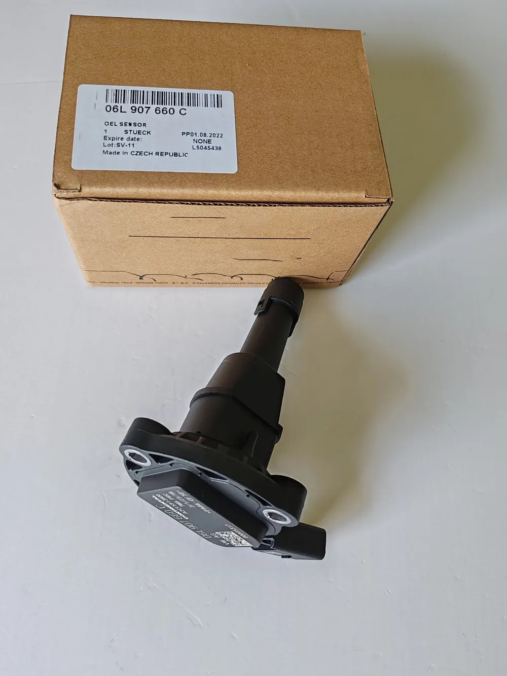 OEM 03F 907660 E 03F 907660 Датчик уровня моторного масла для Audi A3 S3 A4 B8 B9 A5 A6 C7 C8 Q3 Q5 VW Golf 7 GTI R Tiguan Passat B8 CC
OEM 03F 907660 E 03F 907660 Датчик уровня моторного масла для Audi A3 S3 A4 B8 B9 A5 A6 C7 C8 Q3 Q5 VW Golf 7 GTI R Tiguan Passat B8 CC