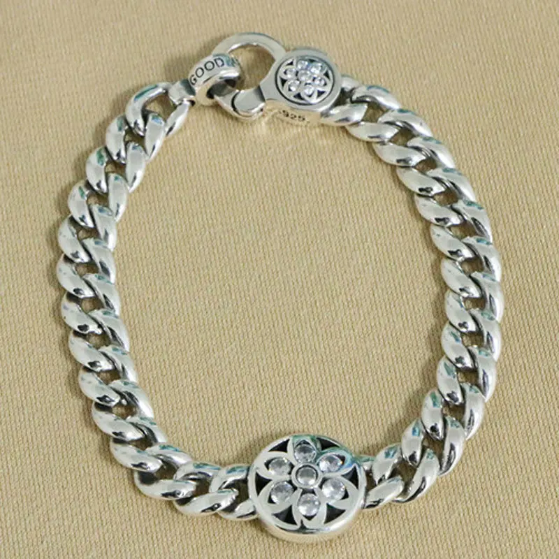 Punk fashion street accessories, glossy retro Thai silver cherry blossom men's thick bracelet, wide face Japanese pure silver je
Punk fashion street accessories, glossy retro Thai silver cherry blossom men's thick bracelet, wide face Japanese pure silver je