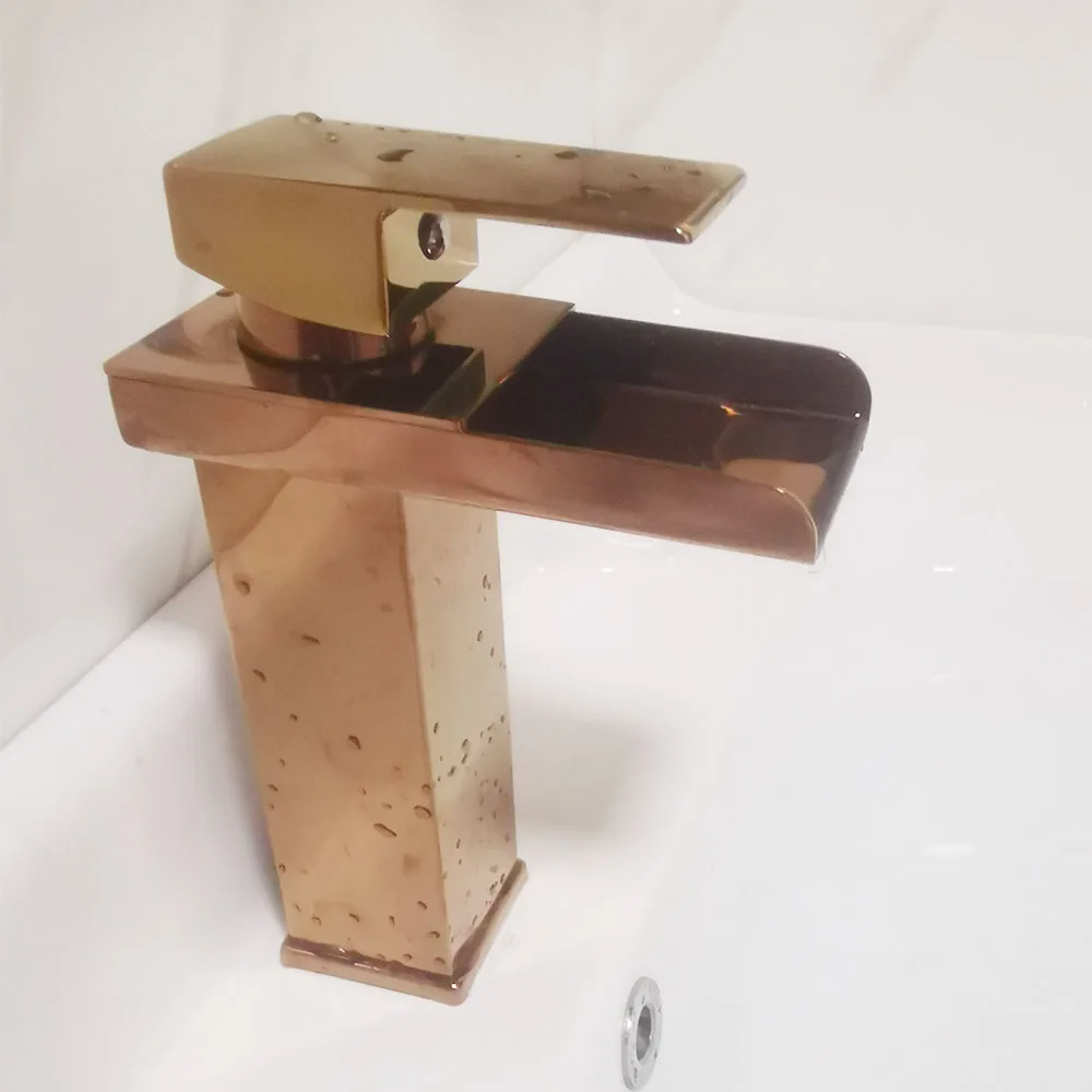 1 件 Rose Gold Stainless Steel Waterfall Single Handle Washbasin Bathroom Faucet Short Style with Water Pipe Faucet
1 件 Rose Gold Stainless Steel Waterfall Single Handle Washbasin Bathroom Faucet Short Style with Water Pipe Faucet