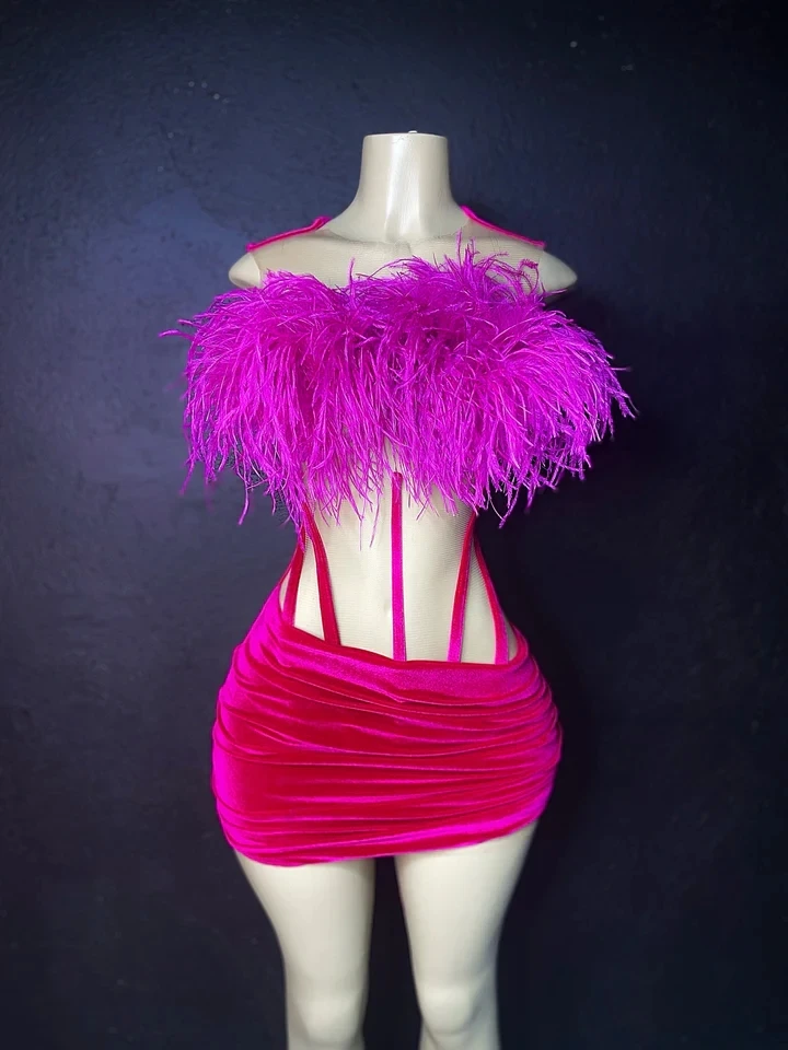 Velvet Sheer Feather Short Prom Dresses Black Girls Birthday Party Dresses African Mini Cocktail Dresses Homecoming Customized
Velvet Sheer Feather Short Prom Dresses Black Girls Birthday Party Dresses African Mini Cocktail Dresses Homecoming Customized