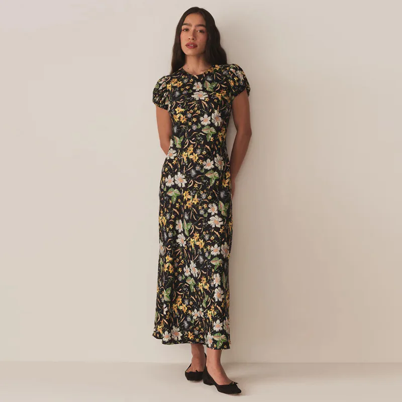 Elegant Summer Round Neck Short Sleeve Long Dress French Women
Elegant Summer Round Neck Short Sleeve Long Dress French Women