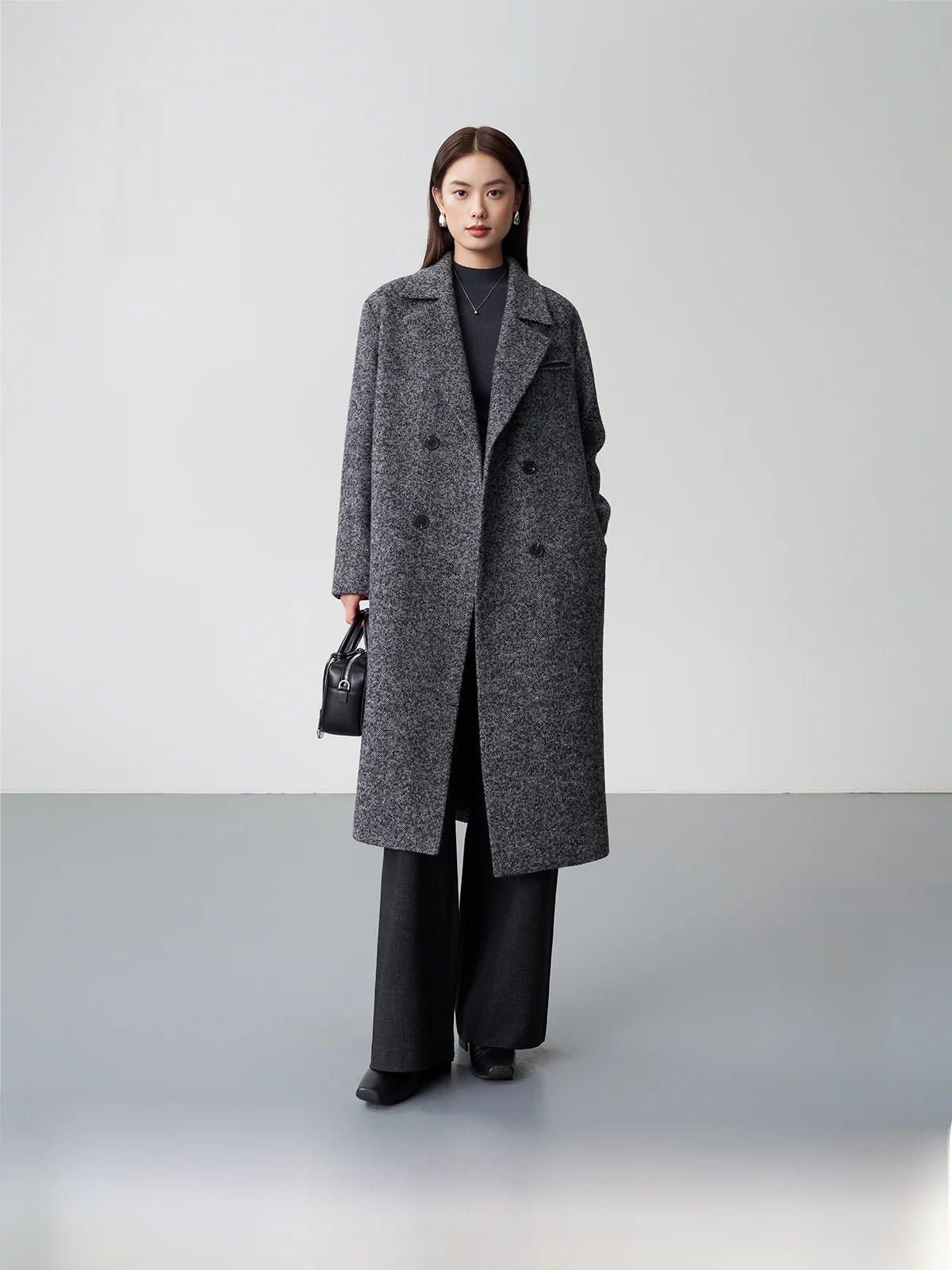 Классическое твидовое шерстяное пальто-пиджак в винтажную крупную клетку, средней длины, широкого кроя, двубортное
Классическое твидовое шерстяное пальто-пиджак в винтажную крупную клетку, средней длины, широкого кроя, двубортное