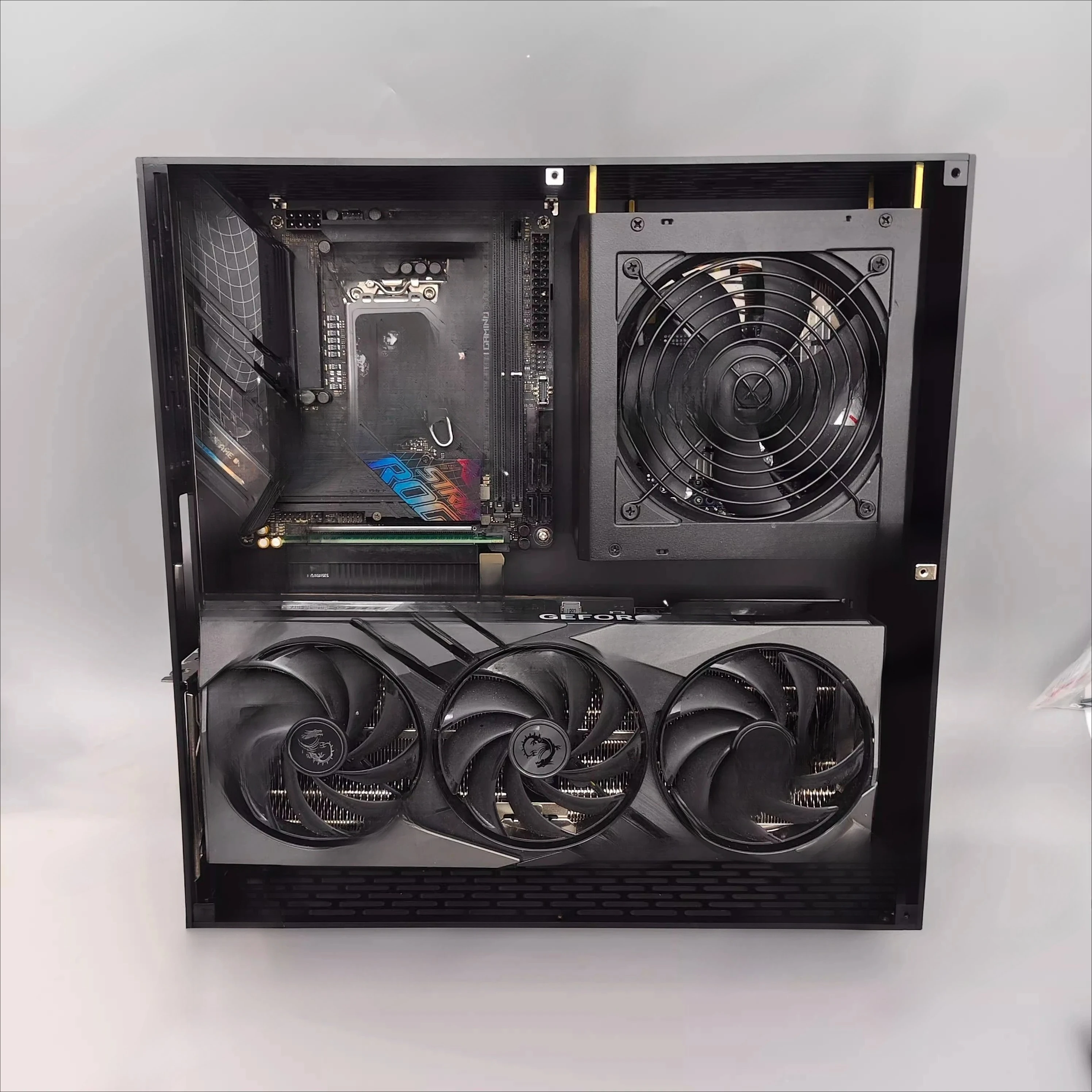 10L tiled ITX chassis L59P, support ATX main board ATX power supply 4 slots 36cm single display
10L tiled ITX chassis L59P, support ATX main board ATX power supply 4 slots 36cm single display