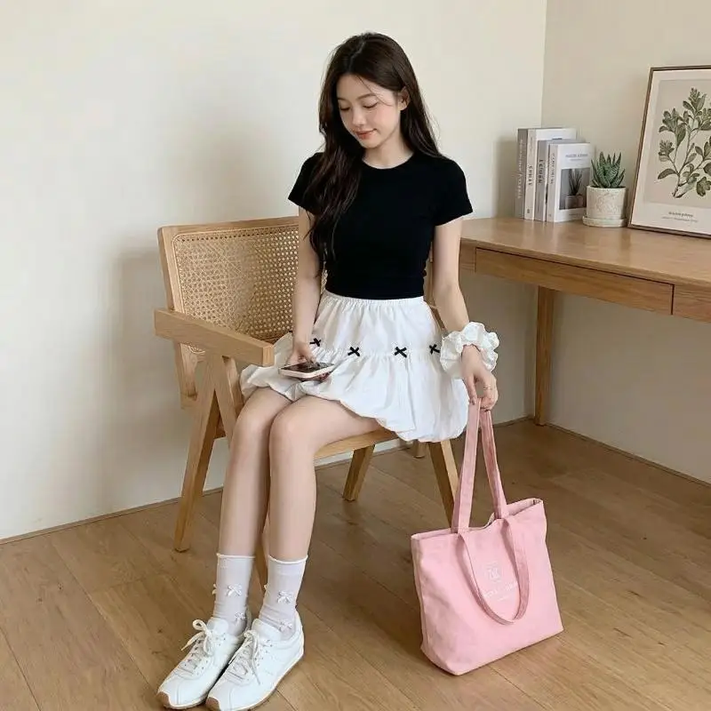 Black High Waist Half Skirt for Women Elastic Summer Butterfly Knot Slim Fit Comfortable Casual Skirt for Office Party
Black High Waist Half Skirt for Women Elastic Summer Butterfly Knot Slim Fit Comfortable Casual Skirt for Office Party