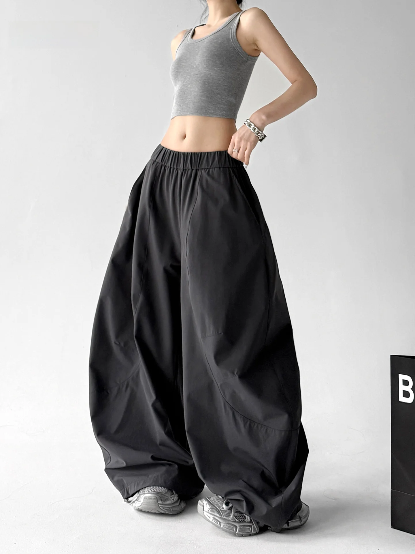Black Casual Wide Leg Workwear Pants Women's Loose Fit Hiking Trousers Slimming Knife Pants Summer 2026 Fashion
Black Casual Wide Leg Workwear Pants Women's Loose Fit Hiking Trousers Slimming Knife Pants Summer 2026 Fashion