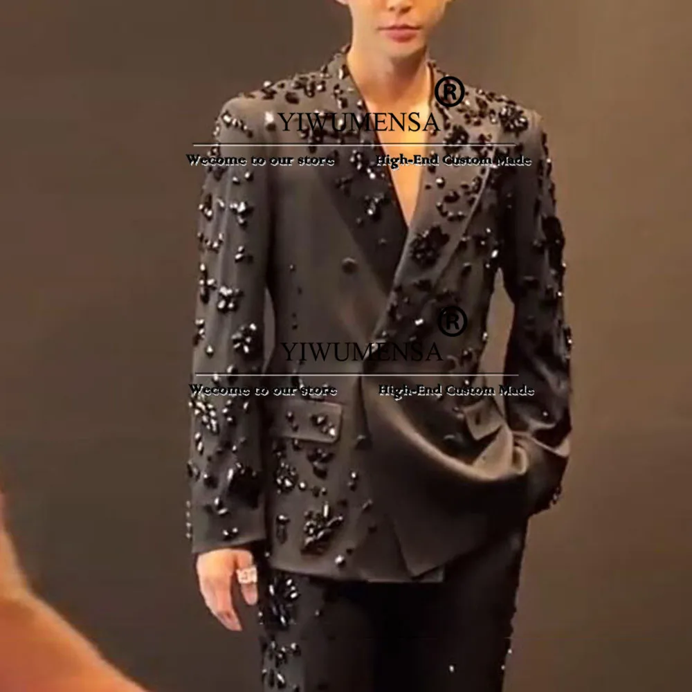 Luxury Beaded Stones Suits Men For Wedding Customized 2-Piece Set Man Formal Occasion Prom Blazer Male Chic Banquet Groom Tuxedo
Luxury Beaded Stones Suits Men For Wedding Customized 2-Piece Set Man Formal Occasion Prom Blazer Male Chic Banquet Groom Tuxedo