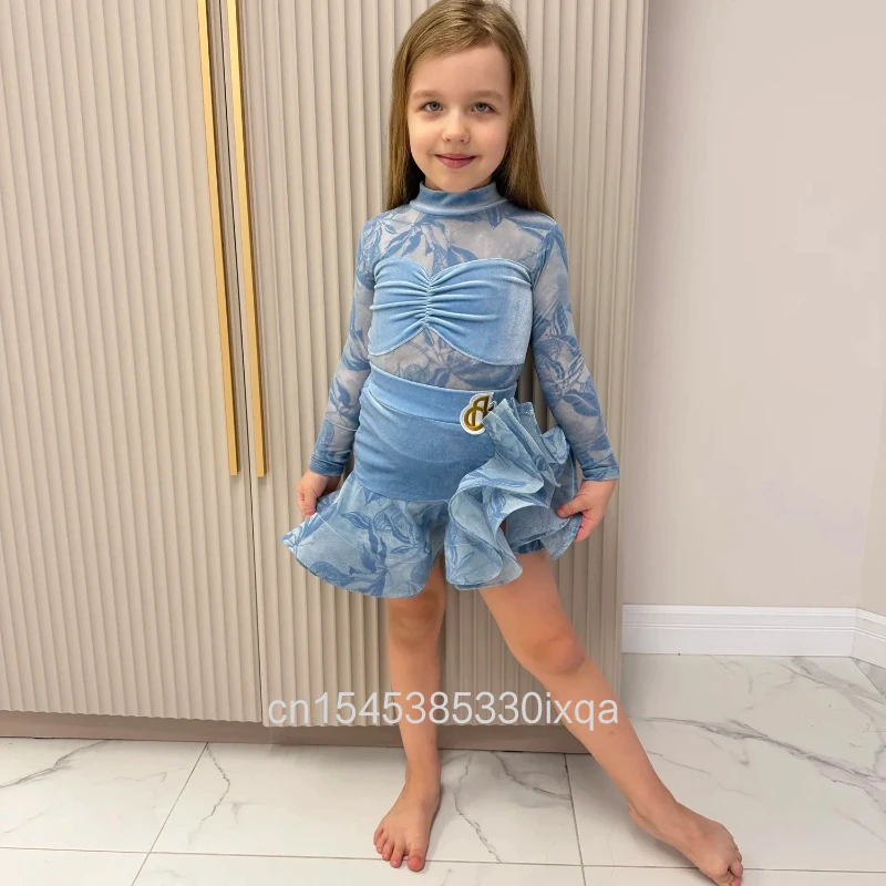 Children's Latin Dance Costume 2026 New Girls' Autumn and Winter Practice Training Suit Set with a High-end Feel Dance Dress
Children's Latin Dance Costume 2026 New Girls' Autumn and Winter Practice Training Suit Set with a High-end Feel Dance Dress