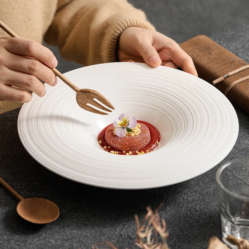 LMM round vegetable plate high-end light luxury hotel tableware western food plate
LMM round vegetable plate high-end light luxury hotel tableware western food plate
