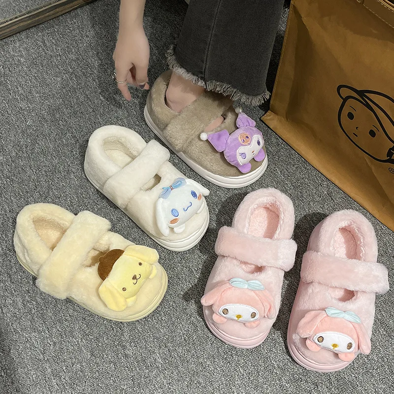 Sanrio мультфильм Cinnamoroll My Melody Pom пурин Kuromi Kawaii аниме домашняя хлопковая обувь для женщин теплые зимние плюшевые тапочки подарок
Sanrio мультфильм Cinnamoroll My Melody Pom пурин Kuromi Kawaii аниме домашняя хлопковая обувь для женщин теплые зимние плюшевые тапочки подарок