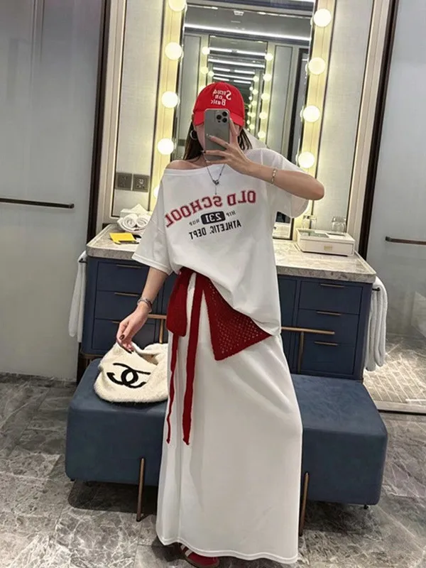 plus Size Women's Letter Print Shoulder Bared T-Shirt High Waist Skirt Two Piece Set Summer Casual Fashion plus Size
plus Size Women's Letter Print Shoulder Bared T-Shirt High Waist Skirt Two Piece Set Summer Casual Fashion plus Size