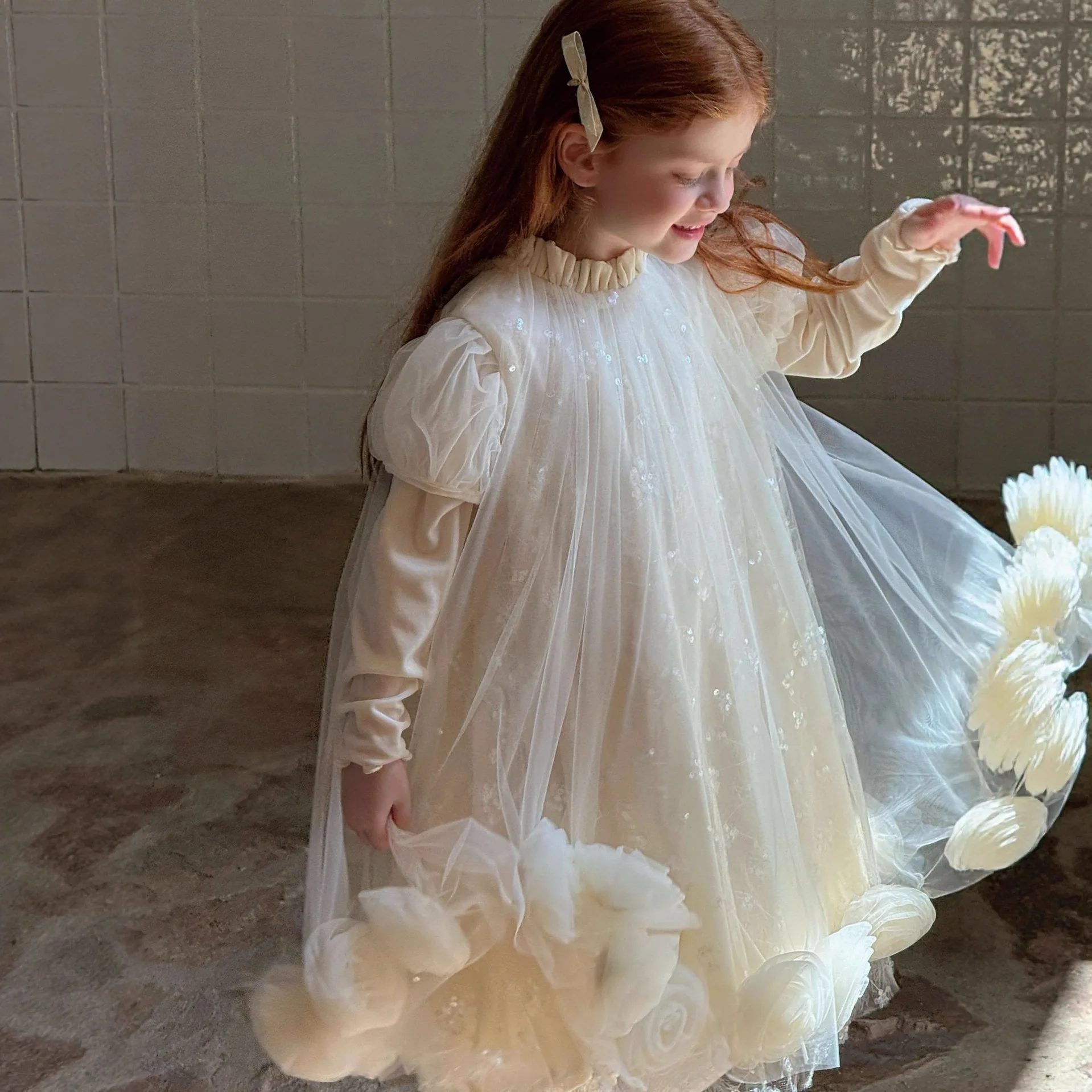 2025 зимняя новая детская одежда, бархатное сетчатое платье для девочек, детское платье для тяжелой промышленности с цветком и бриллиантами на день рождения
2025 зимняя новая детская одежда, бархатное сетчатое платье для девочек, детское платье для тяжелой промышленности с цветком и бриллиантами на день рождения