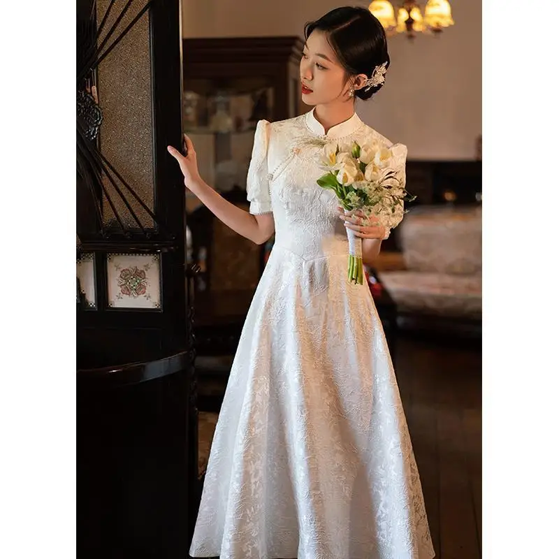 Formal Party Dress Women Puff Sleeve Qipao Chinese Elegant Cheongsam Elegant Whit Robe De Soiree Sexy Bride Wedding Pearl Dress
Formal Party Dress Women Puff Sleeve Qipao Chinese Elegant Cheongsam Elegant Whit Robe De Soiree Sexy Bride Wedding Pearl Dress