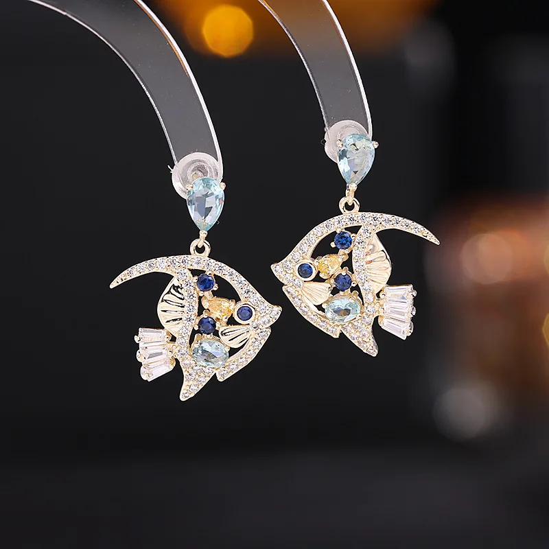 S925 Silver Needle Micro Inlay Craft Niche Design Sense Stud Earrings Sweet Temperament Cute Kissing Little Goldfish Ea
S925 Silver Needle Micro Inlay Craft Niche Design Sense Stud Earrings Sweet Temperament Cute Kissing Little Goldfish Ea