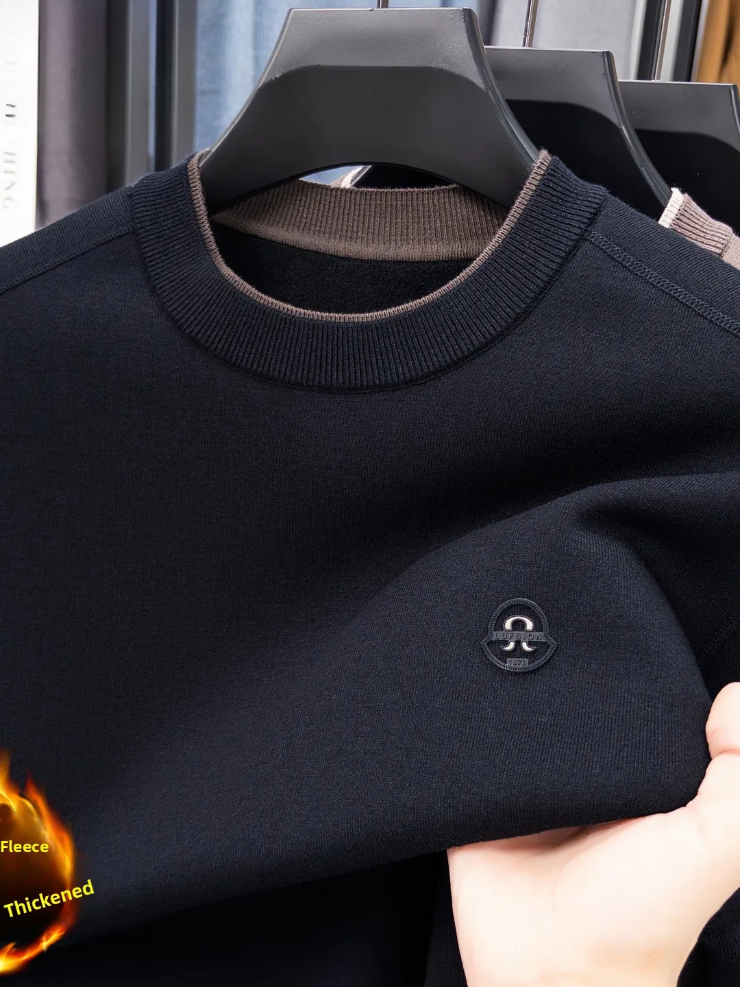 Мужской вязаный свитер Thiened Fce, круглый теплый топ, одежда для папы, зимняя повседневная одежда, мягкая двойная вязка, свободная длина обычной длины...
Мужской вязаный свитер Thiened Fce, круглый теплый топ, одежда для папы, зимняя повседневная одежда, мягкая двойная вязка, свободная длина обычной длины...