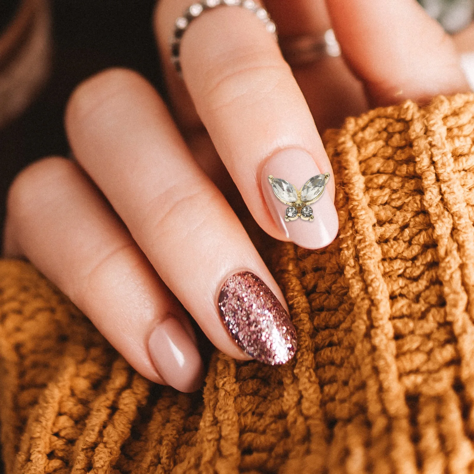 20 шт. хрустальных украшений для ногтей в виде бабочек, изысканные декорации для маникюра, украшения для ногтей для женщин и девочек, декор для маникюра
20 шт. хрустальных украшений для ногтей в виде бабочек, изысканные декорации для маникюра, украшения для ногтей для женщин и девочек, декор для маникюра