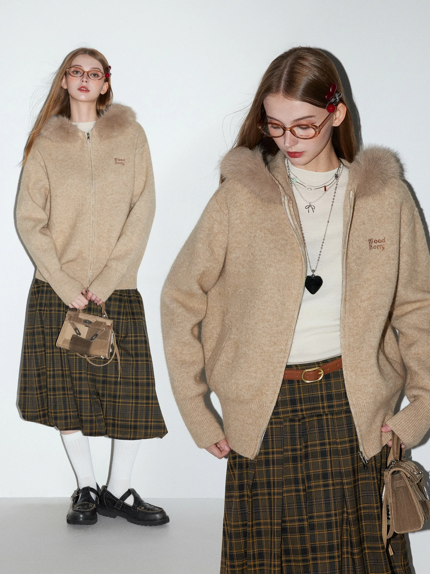 MoodBerry американский ретро вязаный джемпер с капюшоном женский осенне-зимний ленивый свитер с двойной молнией и воротником из искусственного меха кардиган
MoodBerry американский ретро вязаный джемпер с капюшоном женский осенне-зимний ленивый свитер с двойной молнией и воротником из искусственного меха кардиган