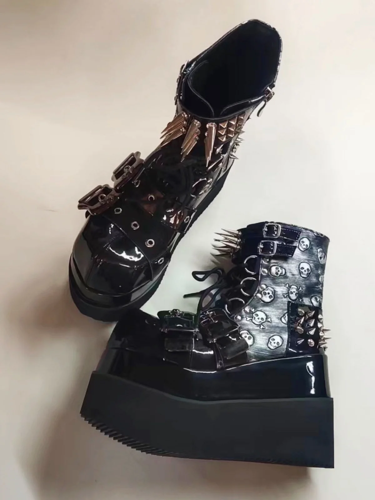 2025 Newest Front Strap Solid Buckle Strap Boots Rivet Cross Tied Chunky Heel Mid Calf Round Toe Boots Fashion Casual Boots
2025 Newest Front Strap Solid Buckle Strap Boots Rivet Cross Tied Chunky Heel Mid Calf Round Toe Boots Fashion Casual Boots