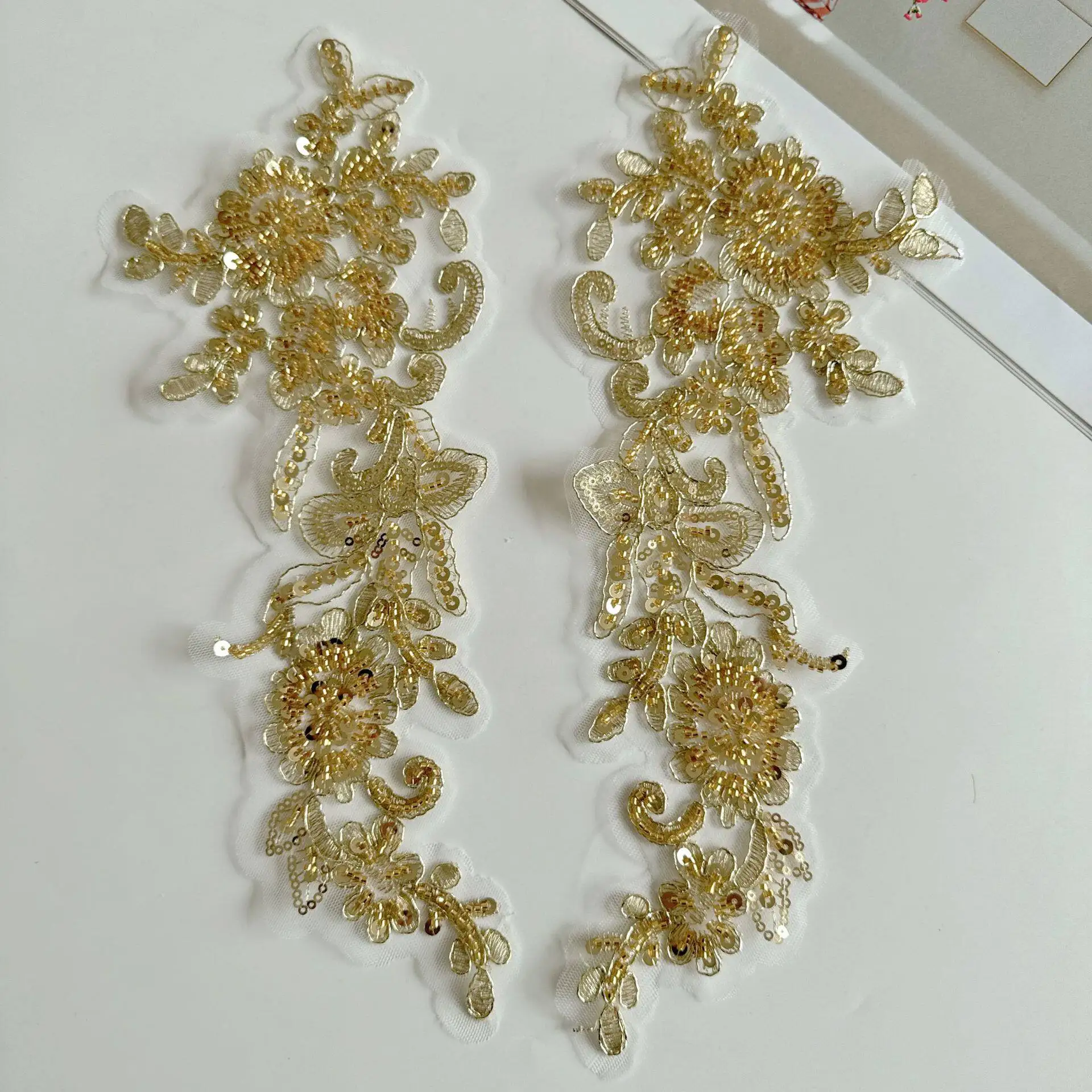 Newly Released 3 Pairs Gold Bead Embroidery Flowers with Beads Sequins Stranded Thread for Bride Dress Decorative Accessories
Newly Released 3 Pairs Gold Bead Embroidery Flowers with Beads Sequins Stranded Thread for Bride Dress Decorative Accessories