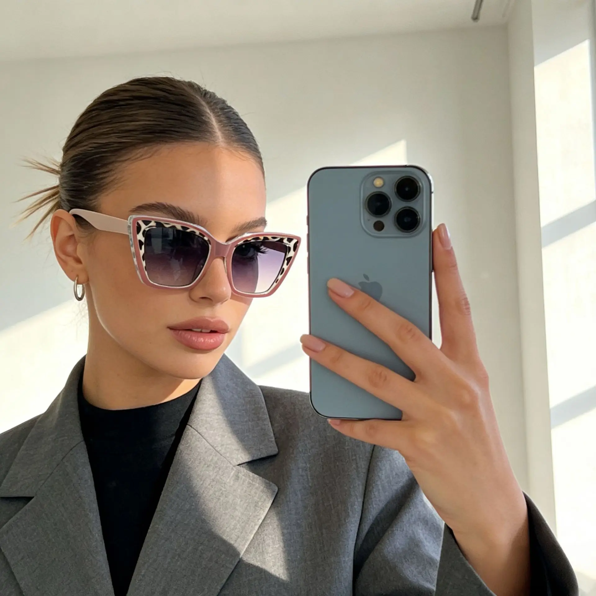 Women Vintage Leopard Cat Eye Sunglasses Gradient Lens Contrast Color Large Square Frame Fashion Retro Eyewear
Women Vintage Leopard Cat Eye Sunglasses Gradient Lens Contrast Color Large Square Frame Fashion Retro Eyewear