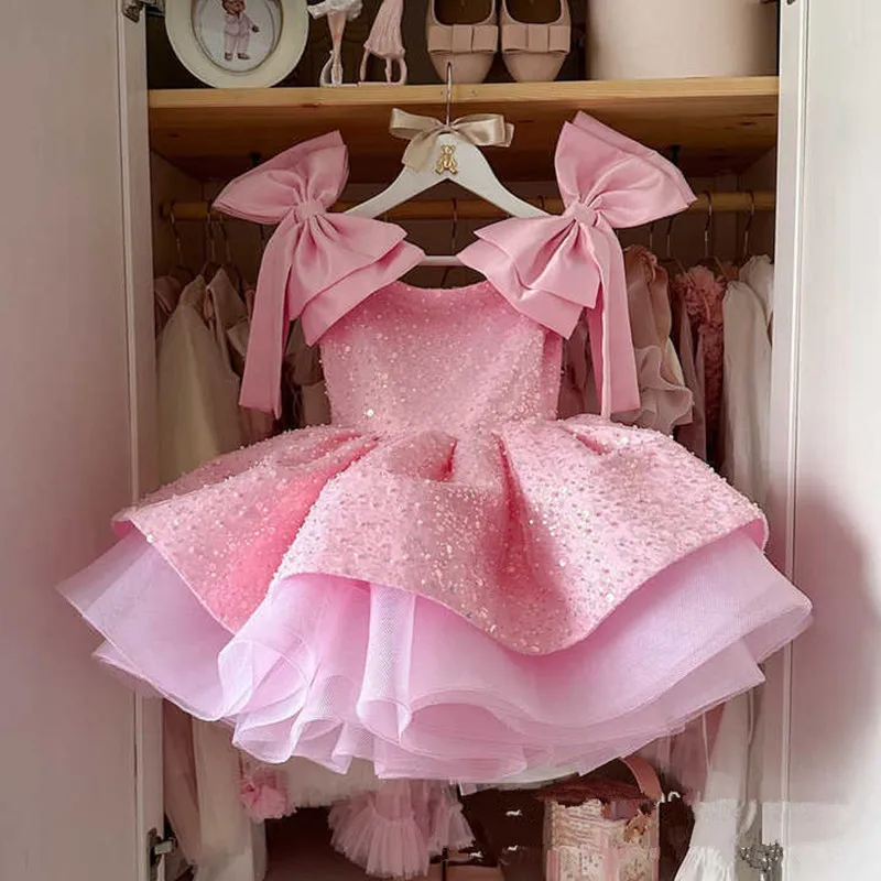 Girls Fashion Sequins Bow Design Birthday Princess Ball Gown Children Cute Wedding Party Dress g409
Girls Fashion Sequins Bow Design Birthday Princess Ball Gown Children Cute Wedding Party Dress g409