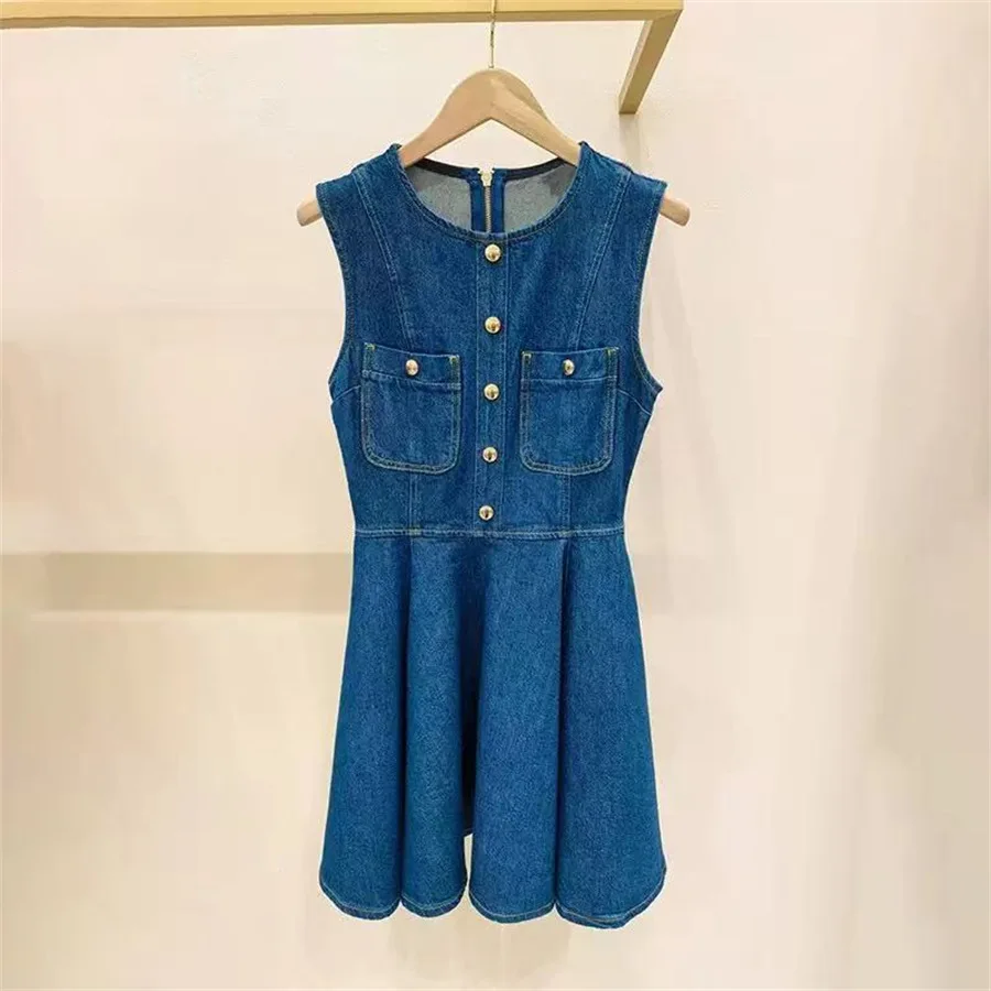 French Style round Neck Denim Vest Dress Waist Cinched Puffy Sleeveless Women's Dress Cotton Material Midi Length Travel Wear
French Style round Neck Denim Vest Dress Waist Cinched Puffy Sleeveless Women's Dress Cotton Material Midi Length Travel Wear