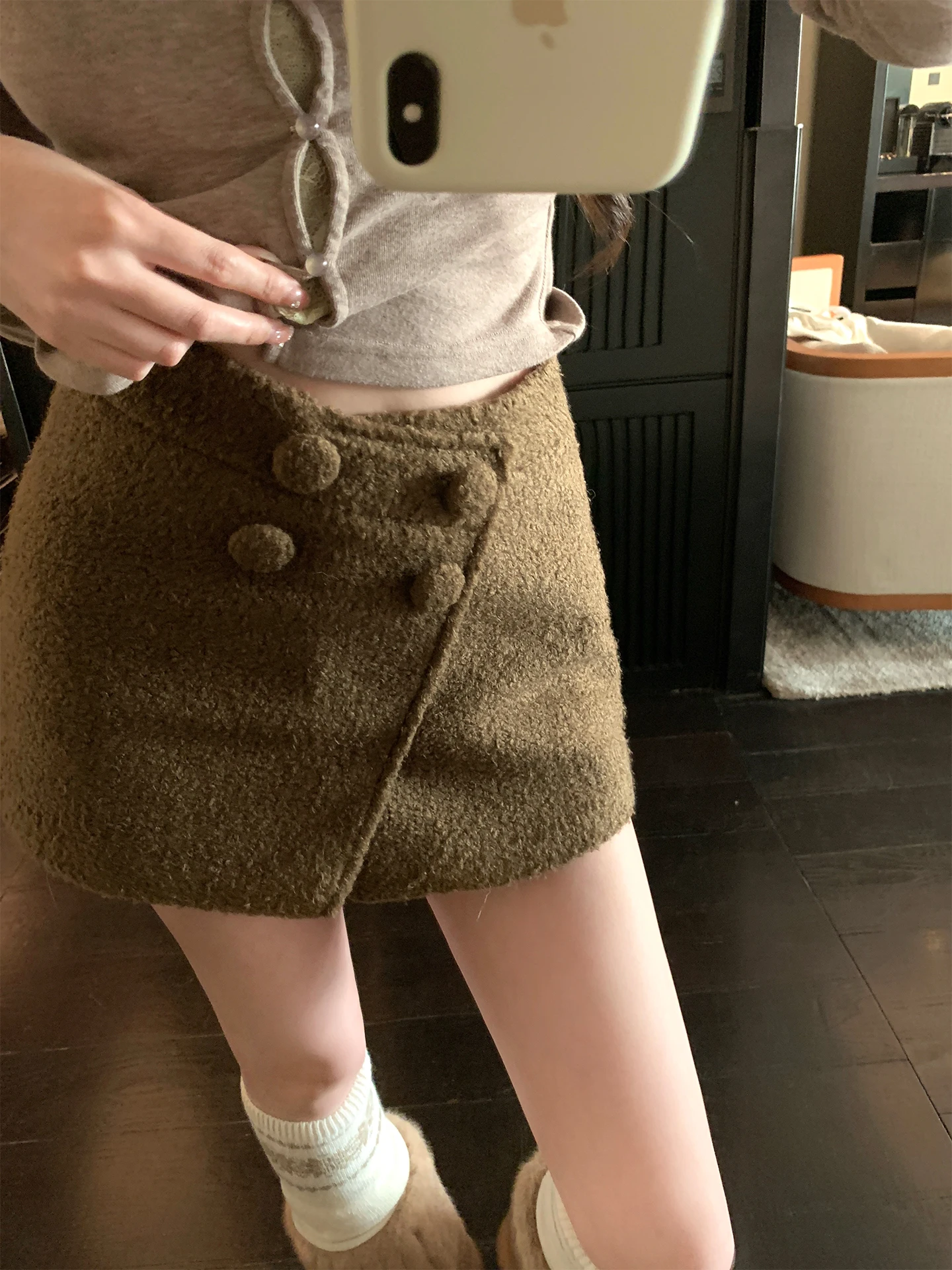 Chen Jiamin NNS A-Line Skirt with Multiple Buttons Circle Wool High-End Feeling Casual Style Cotton Fabric for Ladies
Chen Jiamin NNS A-Line Skirt with Multiple Buttons Circle Wool High-End Feeling Casual Style Cotton Fabric for Ladies