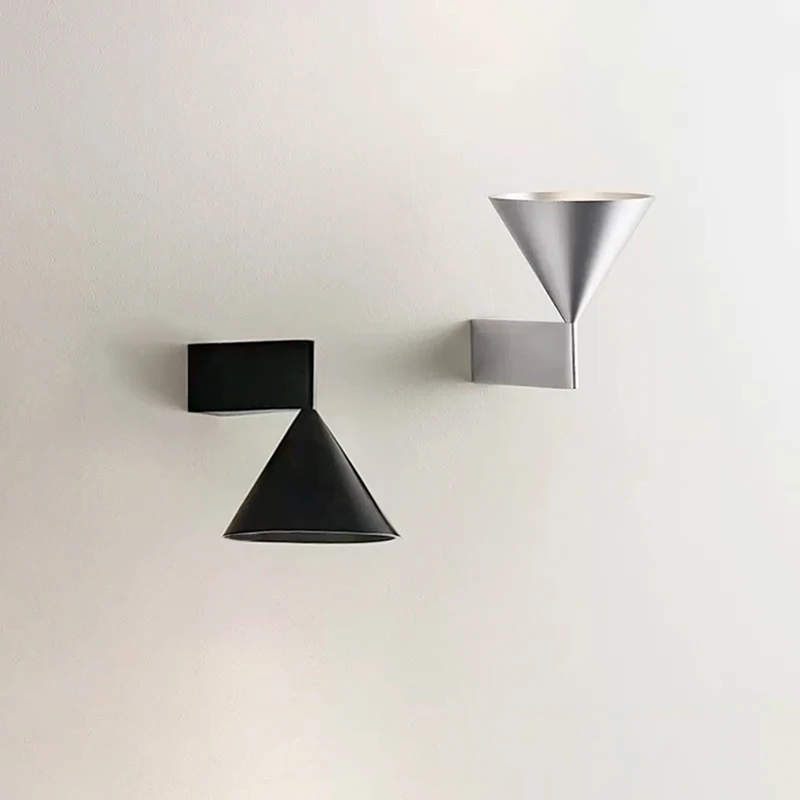 Современный минималистичный настенный светильник в форме молотка с рисунком проволоки, черный, серебристый, прикроватный настенный светильник для спальни для гостиной, прихожей, входа
Современный минималистичный настенный светильник в форме молотка с рисунком проволоки, черный, серебристый, прикроватный настенный светильник для спальни для гостиной, прихожей, входа