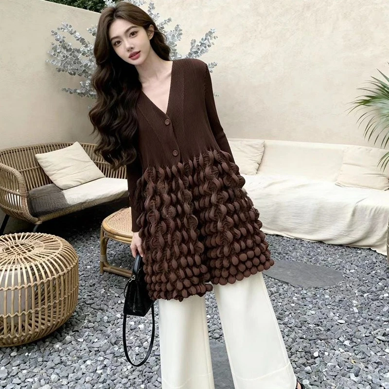 Miyake Pleated Summer New Bubble Top Women's Solid Color Short Sleeved Pleated T-shirt Personalized Casual Foreign Trade Niche
Miyake Pleated Summer New Bubble Top Women's Solid Color Short Sleeved Pleated T-shirt Personalized Casual Foreign Trade Niche