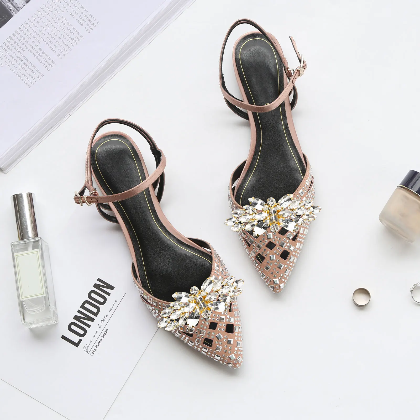2pcs Rhinestone Buckle Shoe Clips Decoration for Wedding Bride Bridal Party Shoes Heels S Embellishments Alloy
2pcs Rhinestone Buckle Shoe Clips Decoration for Wedding Bride Bridal Party Shoes Heels S Embellishments Alloy