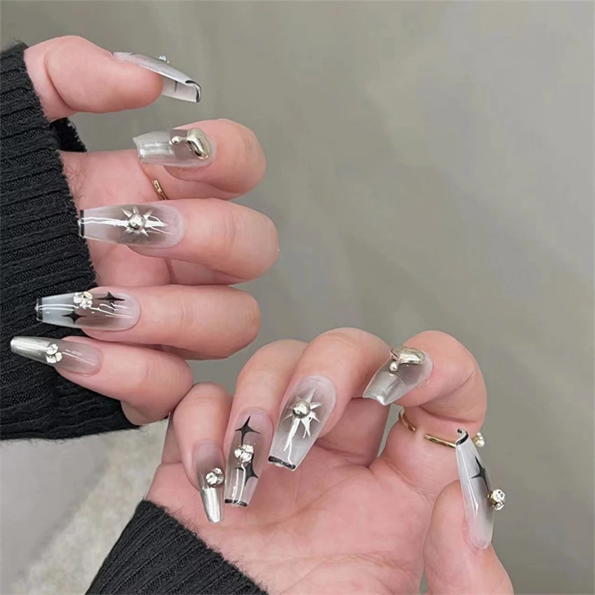 24Pcs/Set Korean Sweet Cool Acrylic Paste Fake Nails Tips Starburst Rhinestones Wearing False Nails Mid-length Press-on Nail Art
24Pcs/Set Korean Sweet Cool Acrylic Paste Fake Nails Tips Starburst Rhinestones Wearing False Nails Mid-length Press-on Nail Art