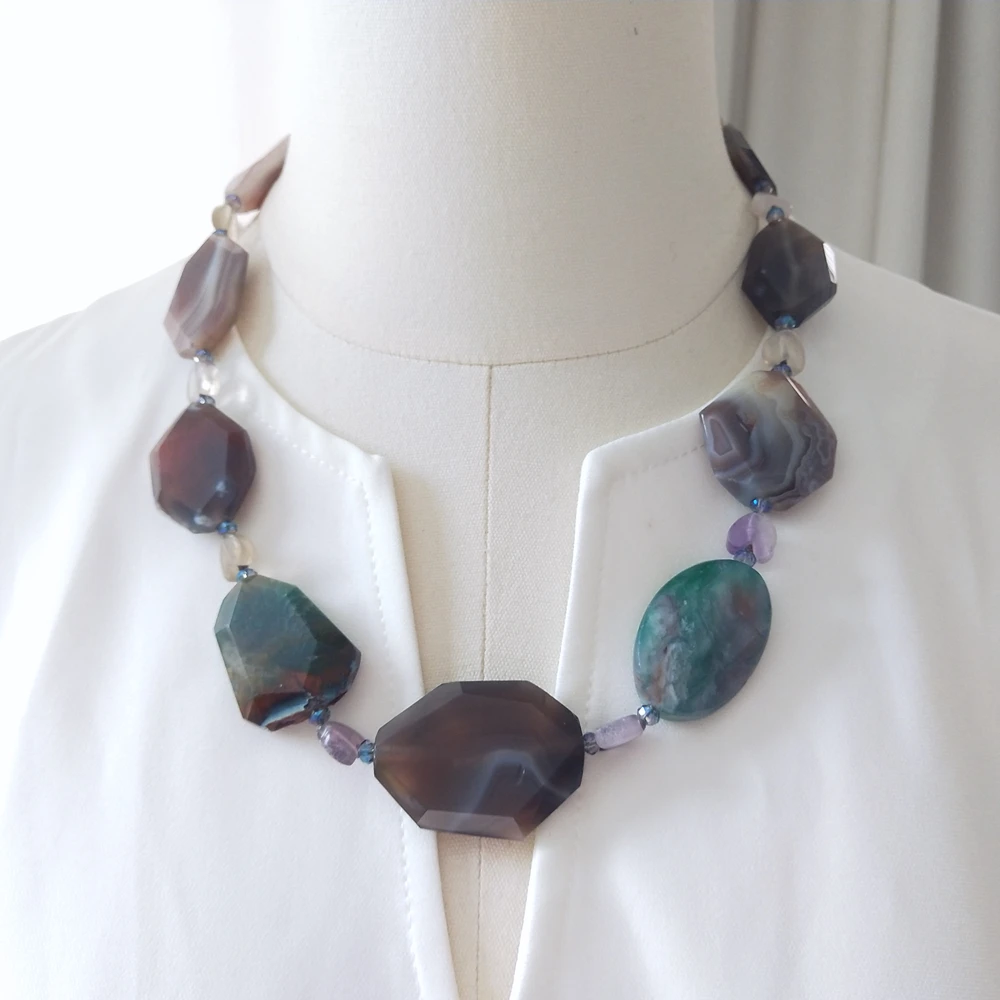 Lii Ji Agate Necklace Grey Agate Women's Jewelry Gift Elegant Fashionable Gemstone Accessories for Ladies
Lii Ji Agate Necklace Grey Agate Women's Jewelry Gift Elegant Fashionable Gemstone Accessories for Ladies