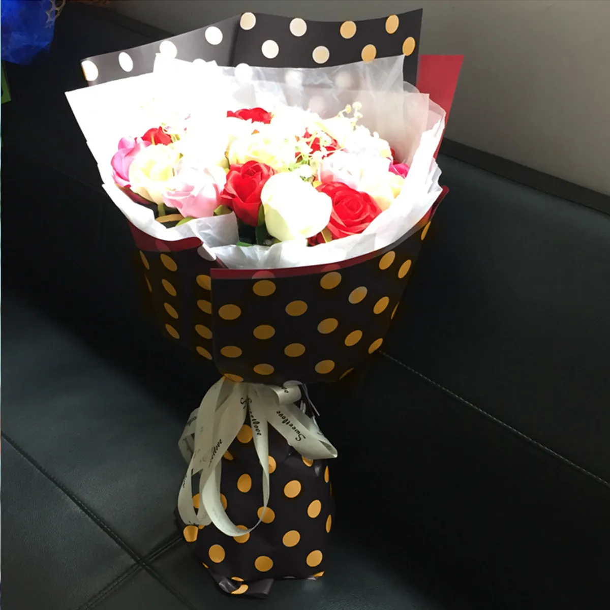 20Pcs Stylish Waterproof Wrapping Paper Pack Vibrant Dot Print High Quality Safe Material for DIY Gifts Birthday Baby Shower
20Pcs Stylish Waterproof Wrapping Paper Pack Vibrant Dot Print High Quality Safe Material for DIY Gifts Birthday Baby Shower