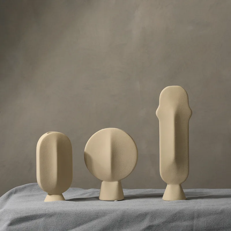 Modern Abstract Face Vase Room Decor Ceramic Flower Vases Creative Home Decor Minimalist Tabletop Ornament
Modern Abstract Face Vase Room Decor Ceramic Flower Vases Creative Home Decor Minimalist Tabletop Ornament